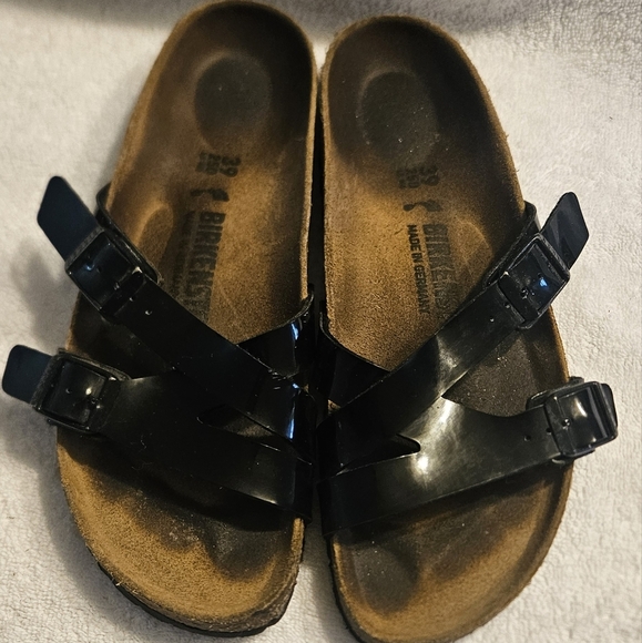 BIRKENSTOCK Yao Balance Sandals Slides Patent Leather Black Women's Sz 8/39 - Picture 2 of 4